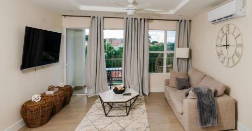 Little Battaleys Apartment | Lou Lou's Hideaway