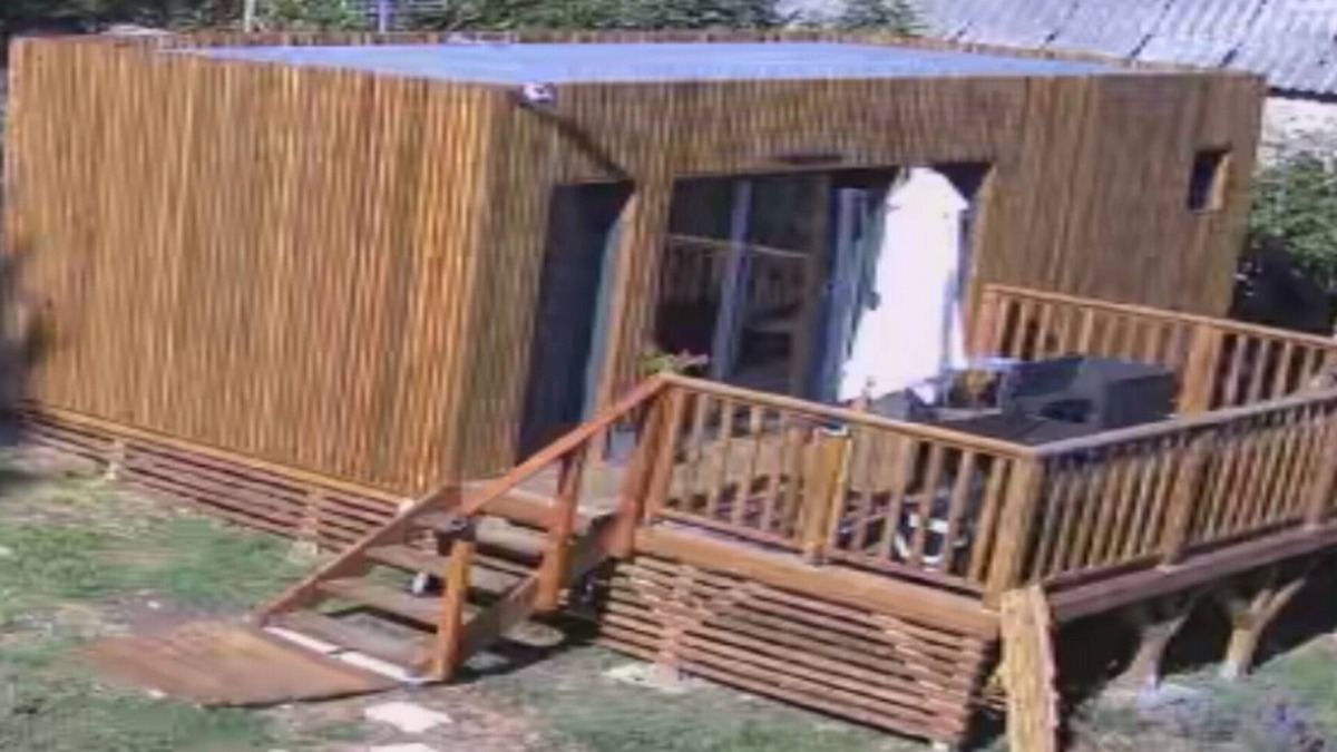 Saint-Laurent-de-Muret Ski Chalet | Lou Mazet Chalet on the paths of the Tour d'Aubrac 3.5 kms from the A75 freeway