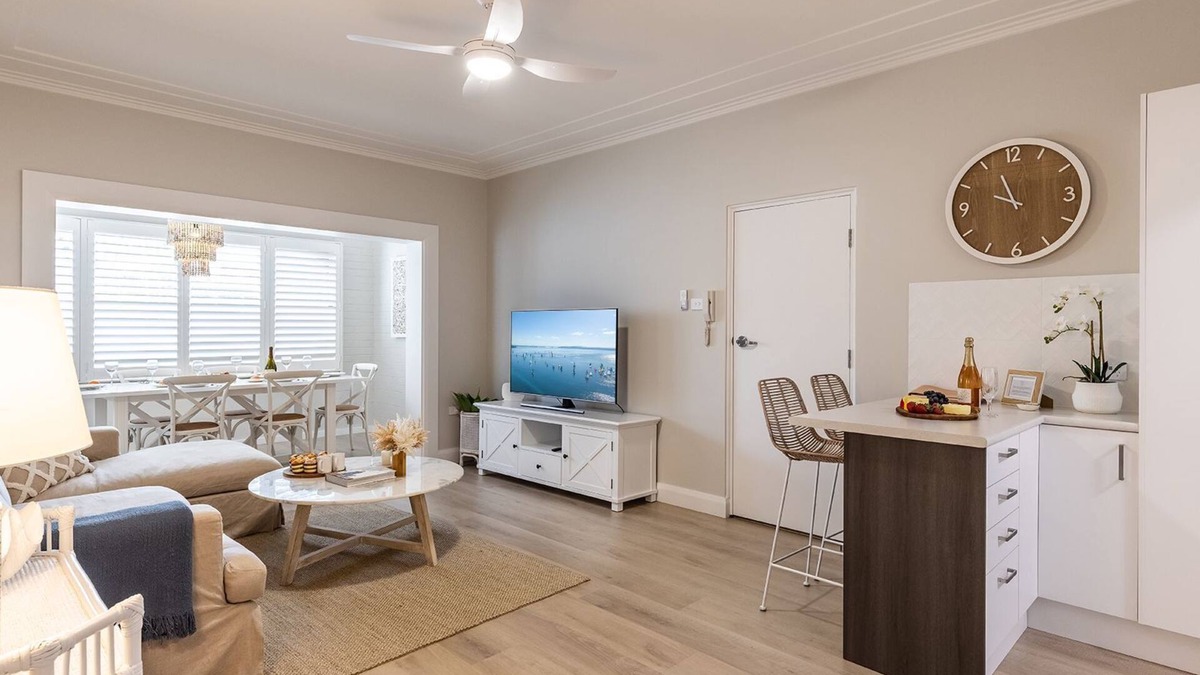 Nelson Bay Apartment | Louisa Court, 2,49 Donald St - Furnished unit in the heart of town with air con and Wi-Fi