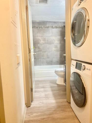 Buechel Apartment | Louisville Derby Special! 2 Queen Bdr