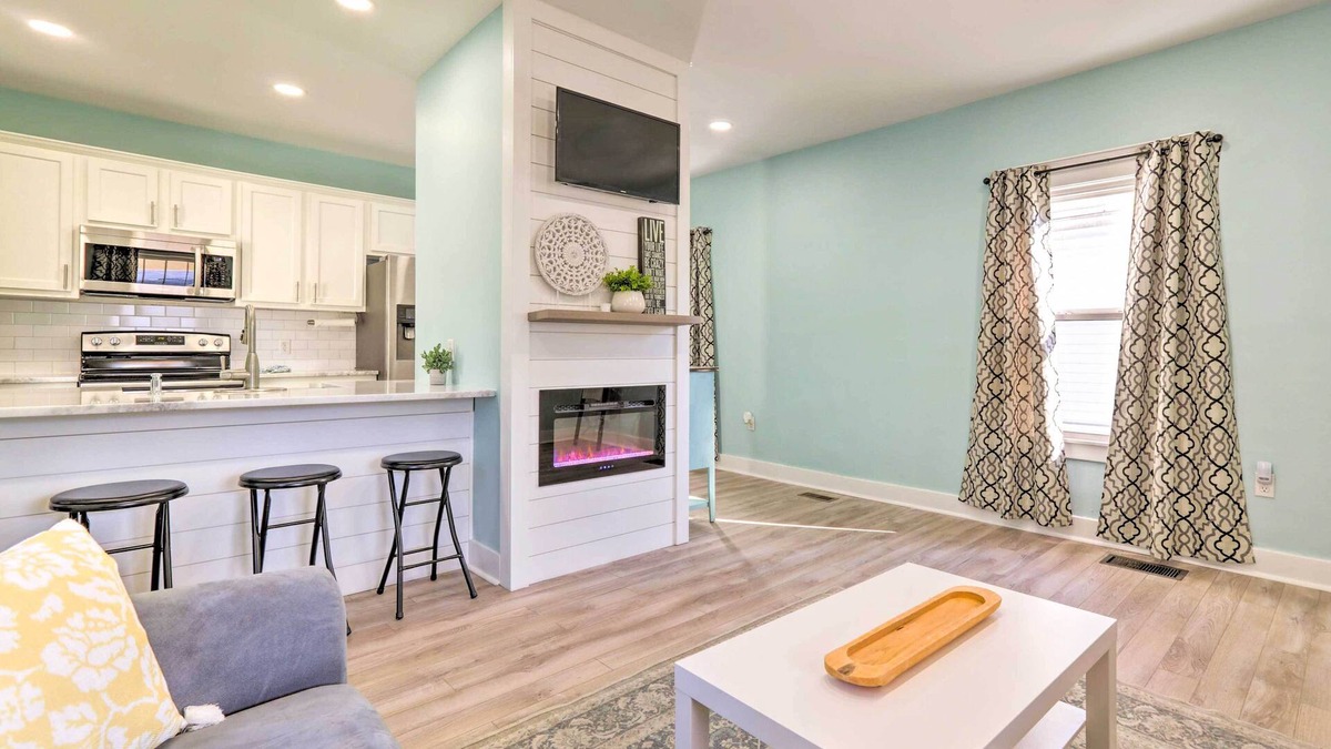 Taylor Berry House | Louisville Getaway < 1 Mi to Churchill Downs!