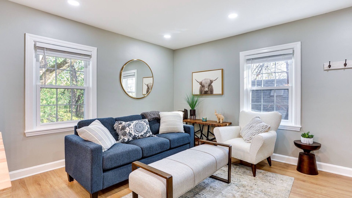 Crescent Hill Apartment | Louisville Vacation Rental ~ 3 Mi to Downtown!