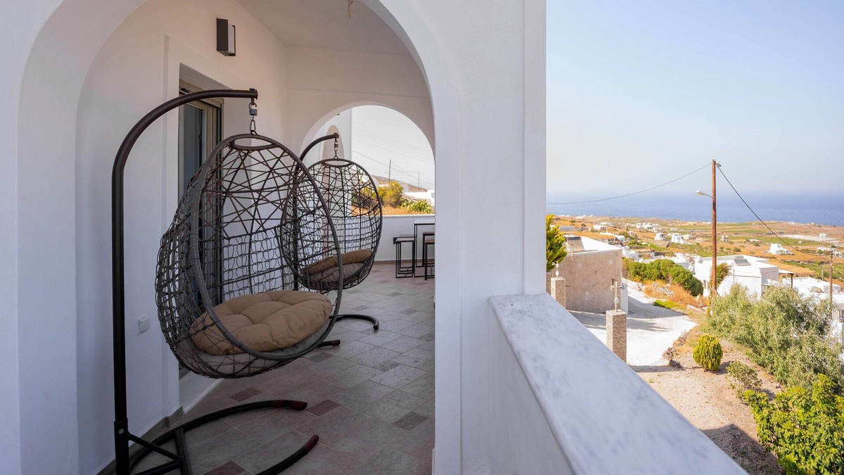 Vourvoulos Hotel | Loulaki Villas Santorini