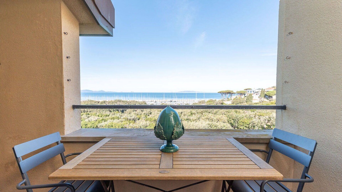 Punta Ala Apartment | Lovely apartment for 4 people with WIFI, A/C, TV, terrace and pets allowed