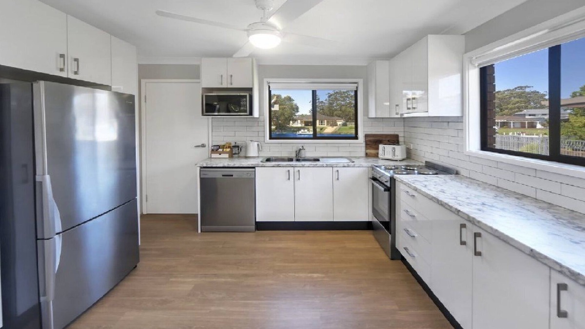 Sussex Inlet House | Love the Let! - Riverside home
