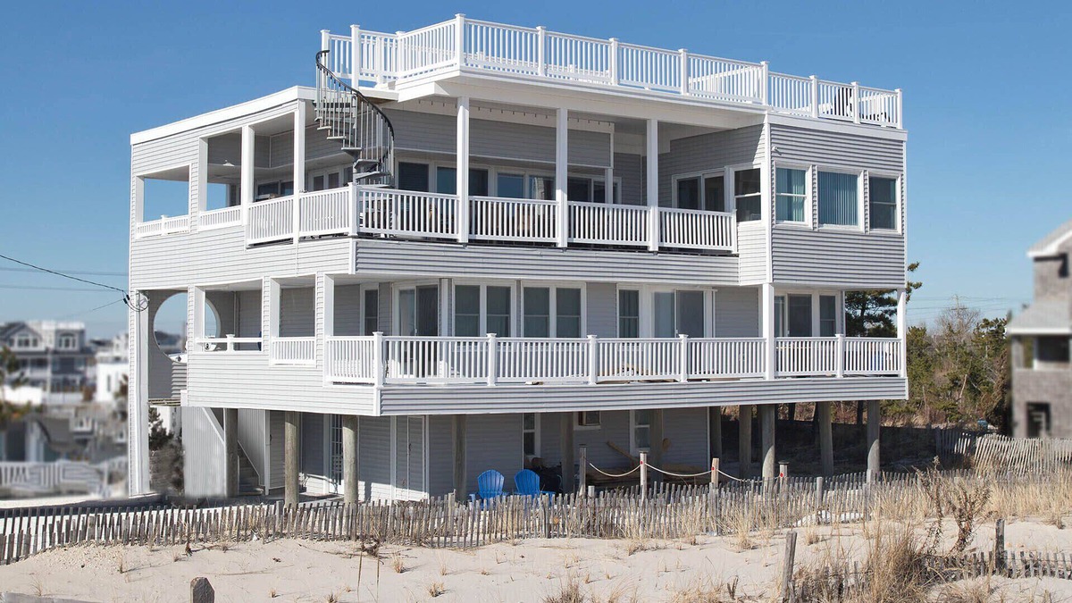 Loveladies House | Loveladies - ~LBI~ - Stupendous - Five/Six Bedroom - Oceanfront