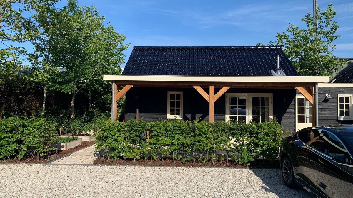 Uitgeest Cottage | "LoveLee Too", holiday cottage close to Amsterdam, Haarlem, Alkmaar, sleeps 4+1