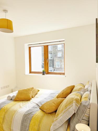 Deptford Apartment | Lovely 1 bedroom apartment in South East London