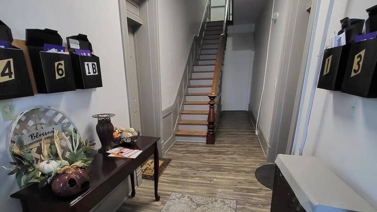Martinsburg Apartment | Lovely 1 Bedroom Rental Unit w/Free Parking Onsite