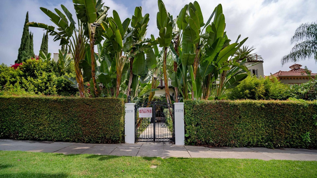 Beachwood Canyon Apartment | Lovely 1 Bedroom Serviced Apartment in Hollywood x Native