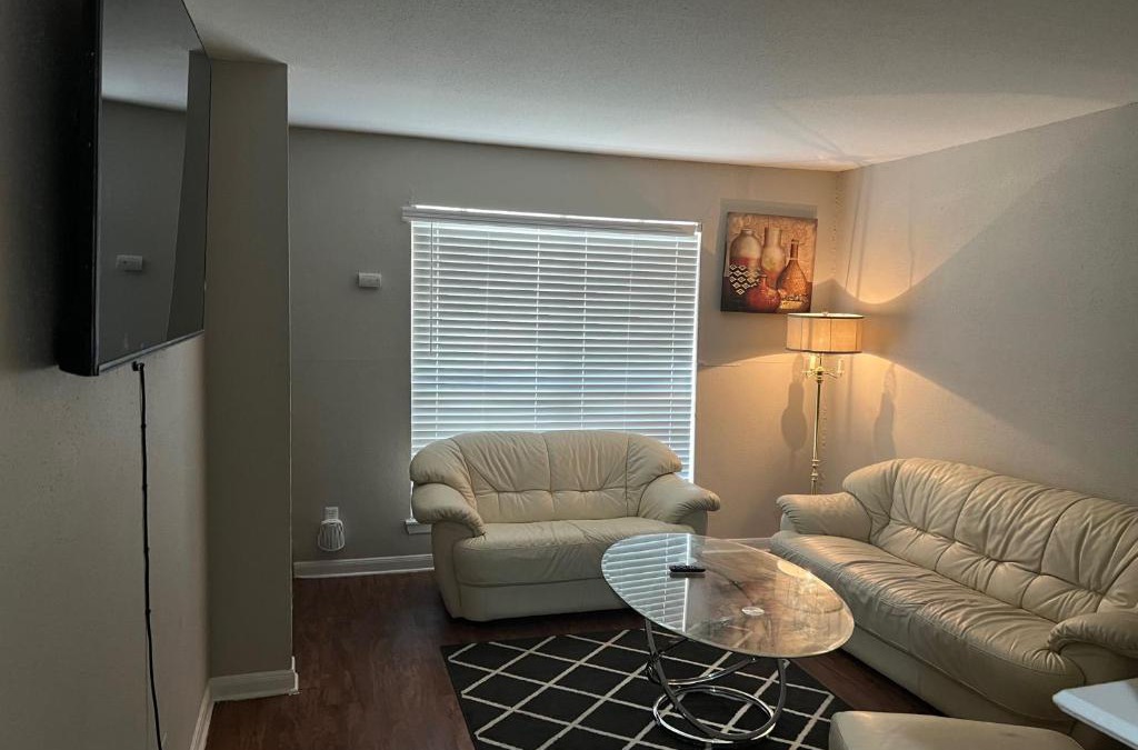 George Bush Park/Eldridge Apartment | Lovely 1-Bedroom Townhome with Nice Amenities