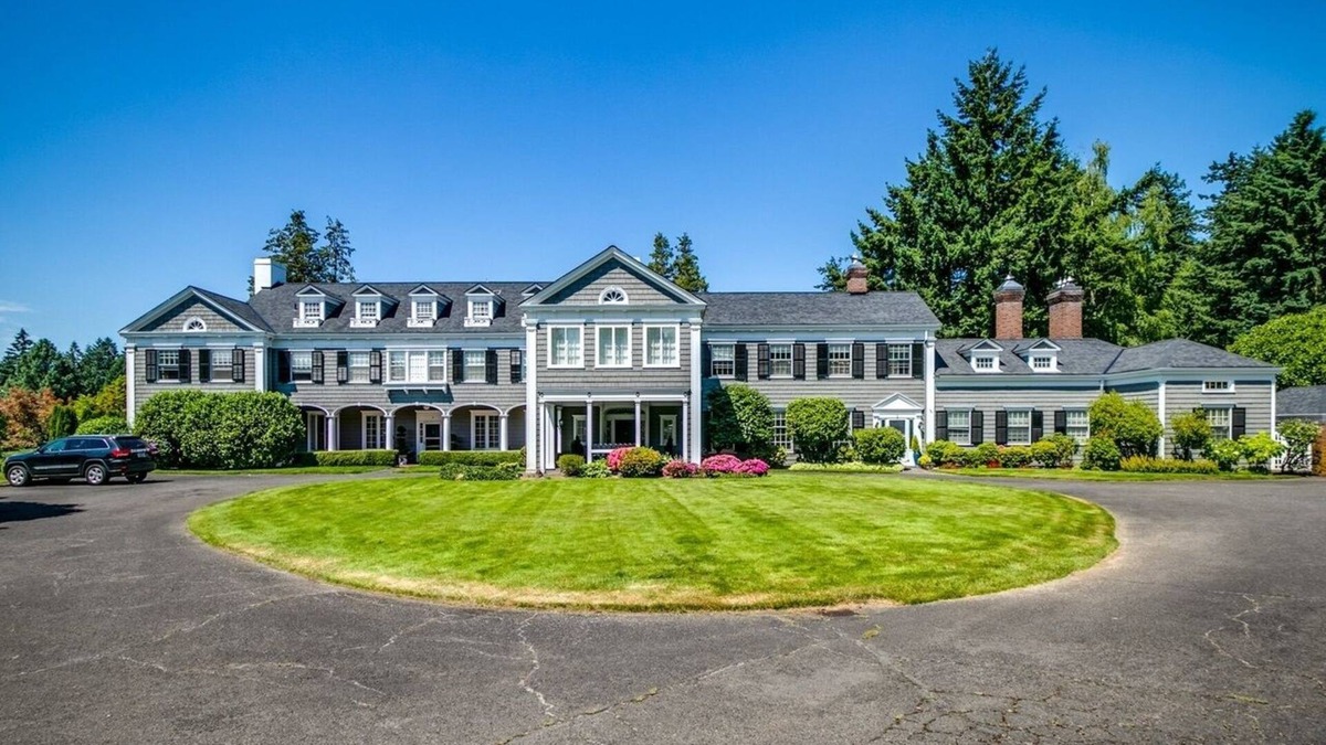 Bridlemile Apartment | Lovely 1bd/1bath suite at historical Wilcox Estate