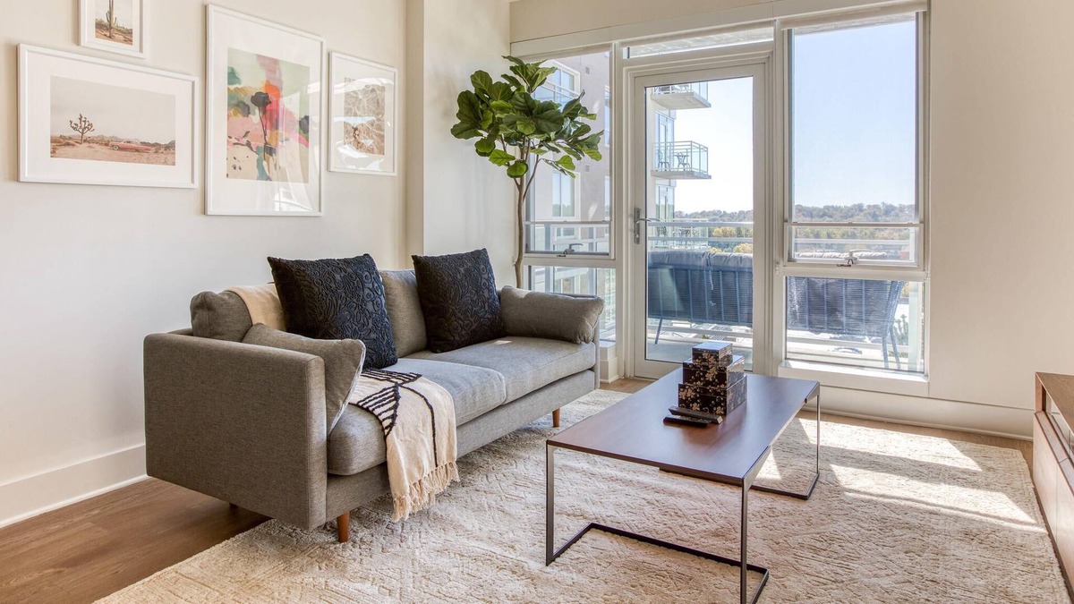 Pentagon City Apartment | Lovely 1BR in Arlington, Pool + Pet-Friendly