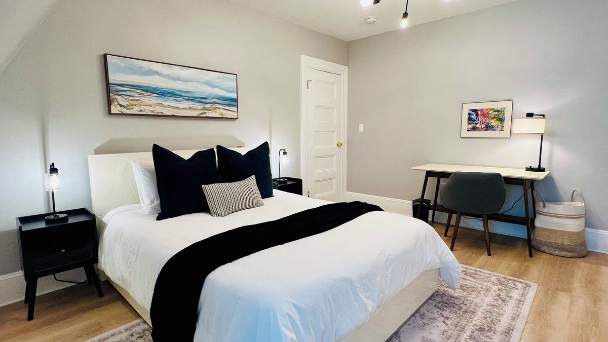 Mid-Cambridge Apartment | Lovely 2-bedroom apartment in Cambridge near Harvard and MIT