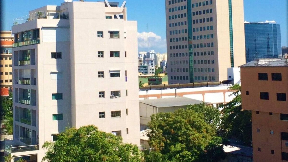 Yolanda Morales Condo | Lovely 2-Bedroom Condo in Piantini, Santo Domingo