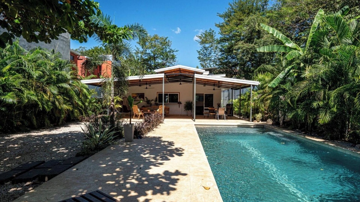 Tamarindo House | Lovely 2 bedroom home with large Private salt water pool in beautiful Tamarindo.