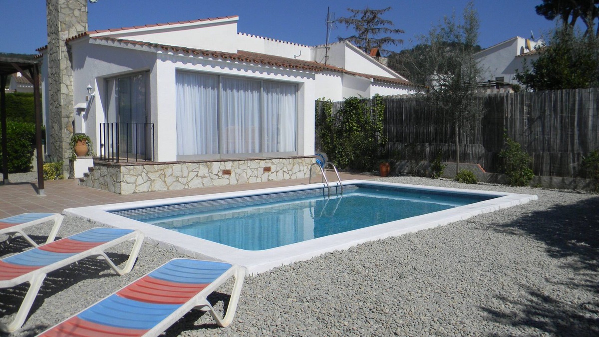 Torroella de Montgri House | Lovely 2 bedroom villa with private pool(2)