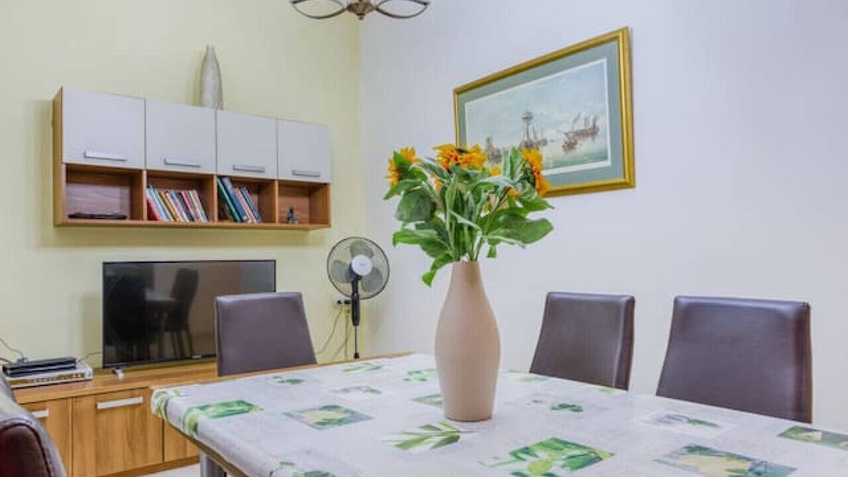 Cospicua Apartment | Lovely 2BR Apt in the Historical town of Bormla