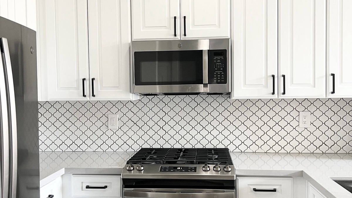 Topanga House | Lovely 3 bdrm 1mile to Beverly Center and The Grove