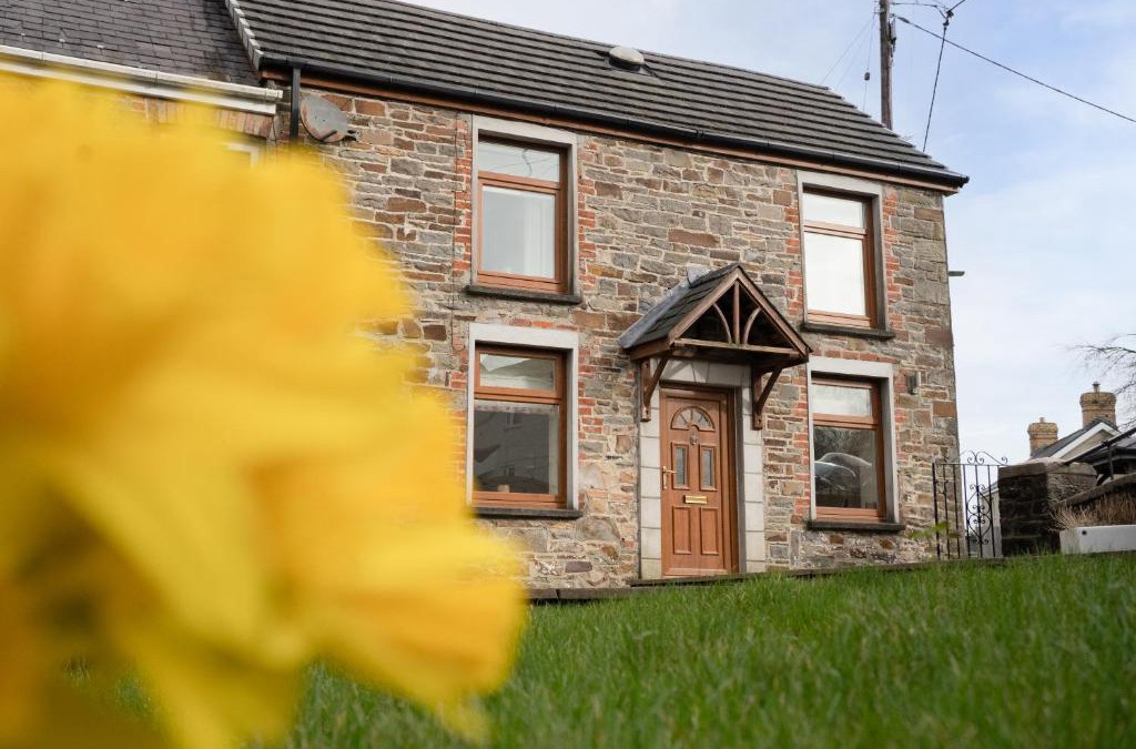 Brondini House | Lovely 3-Bed Cottage in the quiet hamlet of Horeb