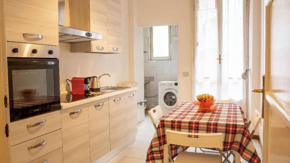 Gioia Apartment | Lovely 3-bedroom apartment in the center of Milan! For 8 guests, new!
