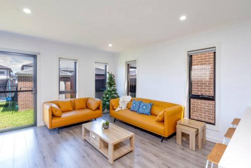Bardia House | Lovely 4 bedrooms house to Ed station