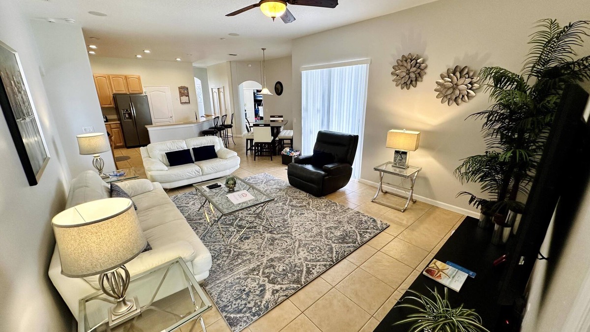 Highlands Reserve House | Lovely 5 Bed Pool Home with Game Room-618NHD
