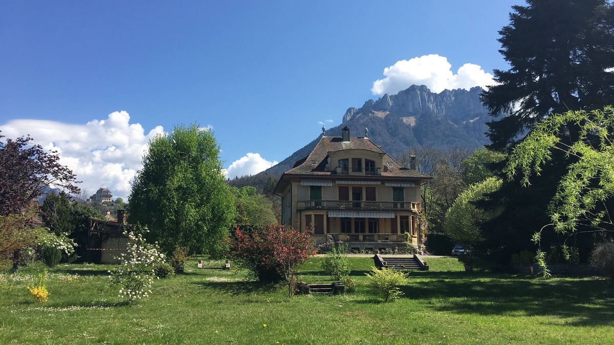 Menthon-Saint-Bernard Villa | Lovely and spacious villa located 150 m from the Annecy Lake, enclosed tree park