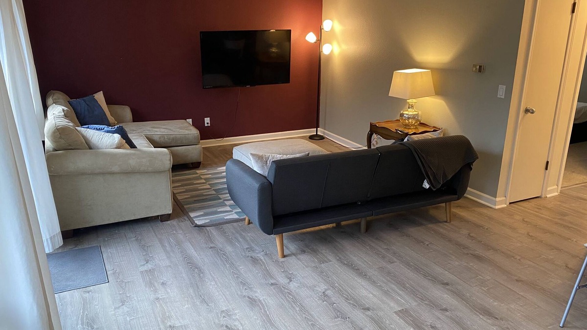 North College Park House | Lovely and Spacious 2 Bedroom 1 Bathroom in Seattle