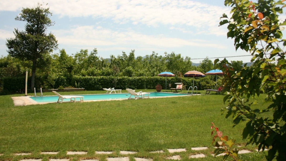 Castiglion Fiorentino Apartment | Lovely apartment for 4 guests with WIFI, pool, TV and pets allowed, close to Cortona
