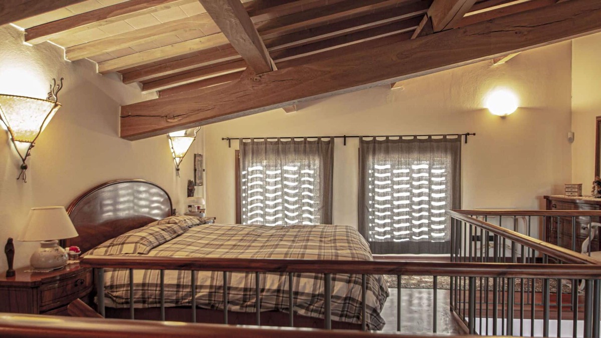 Capraia e Limite Apartment | Lovely apartment for 2 guests with WIFI, pool, TV and parking