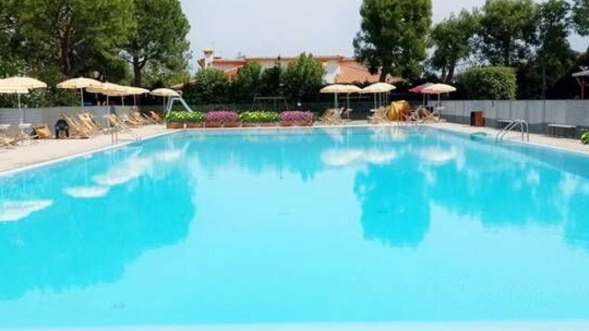 Porto Recanati Apartment | Lovely apartment for 4 guests with pool, A/C, WIFI, TV, terrace and panoramic view