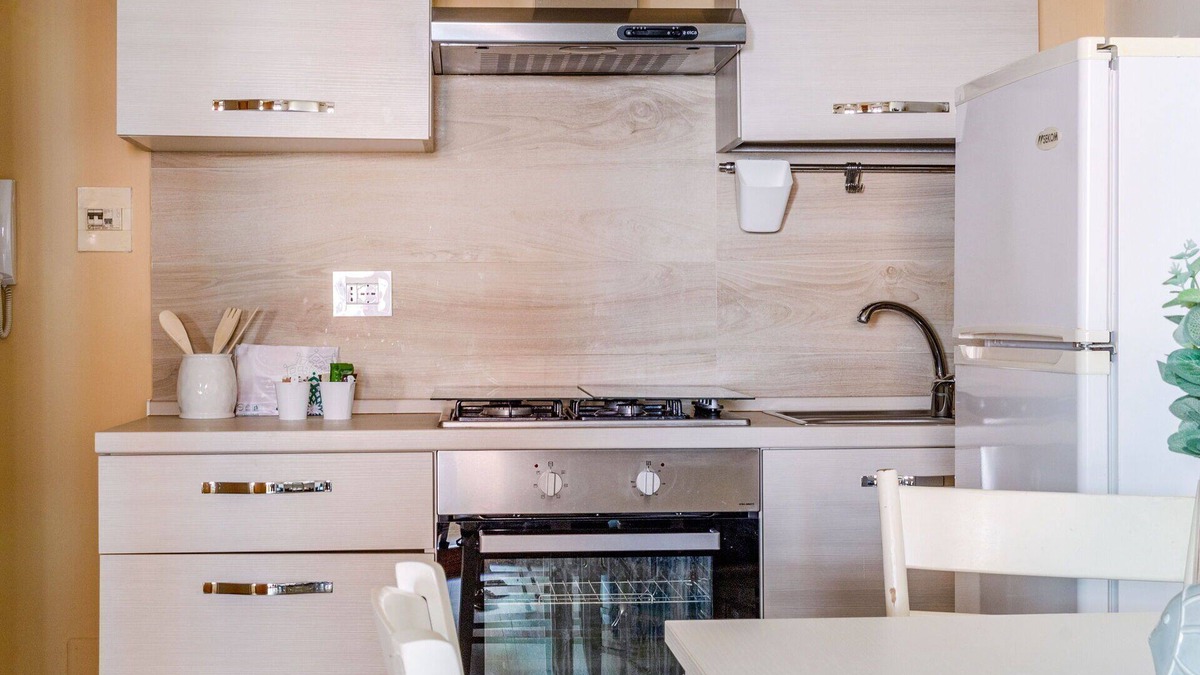 Villa Musone Apartment | Lovely apartment for 3 guests with WIFI, A/C, TV, terrace and panoramic view