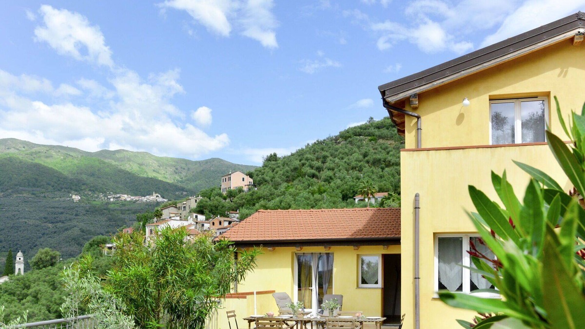 Pantasina Apartment | Lovely apartment for 24 guests with private pool, TV, patio, pets allowed and panoramic view