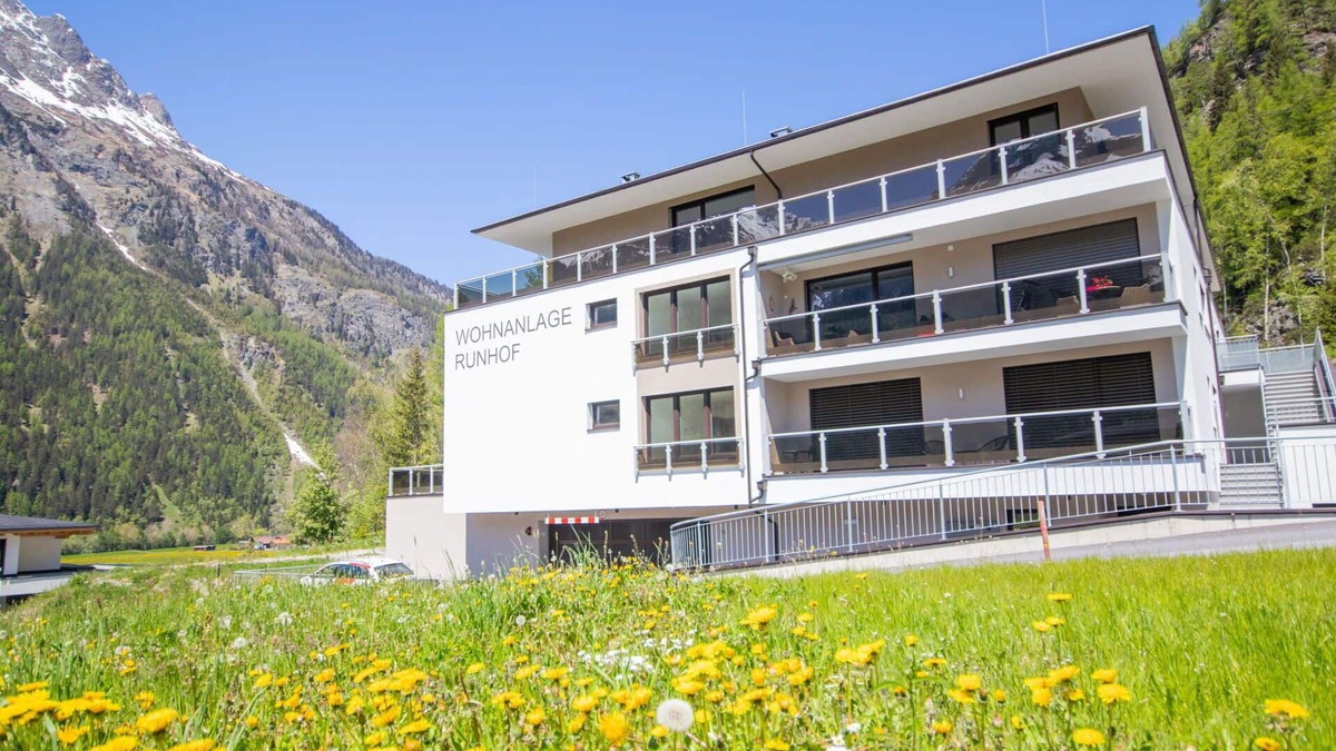 Runhof Apartment | Lovely apartment for 4 people with WIFI, TV, terrace and pets allowed