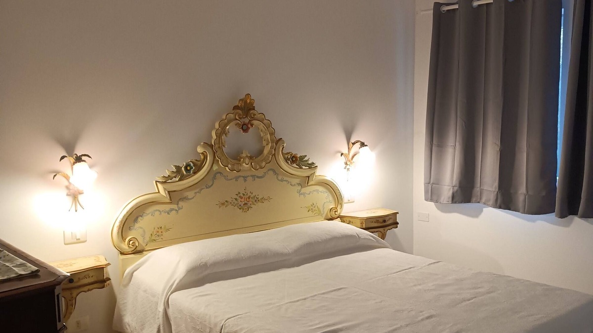San Michele Apartment | Lovely Apartment Casa Rosa Enrico .With free parking 20 meters away