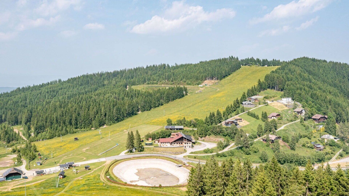 Sankt Urban Apartment | Lovely apartment for 3 guests with WIFI and panoramic view