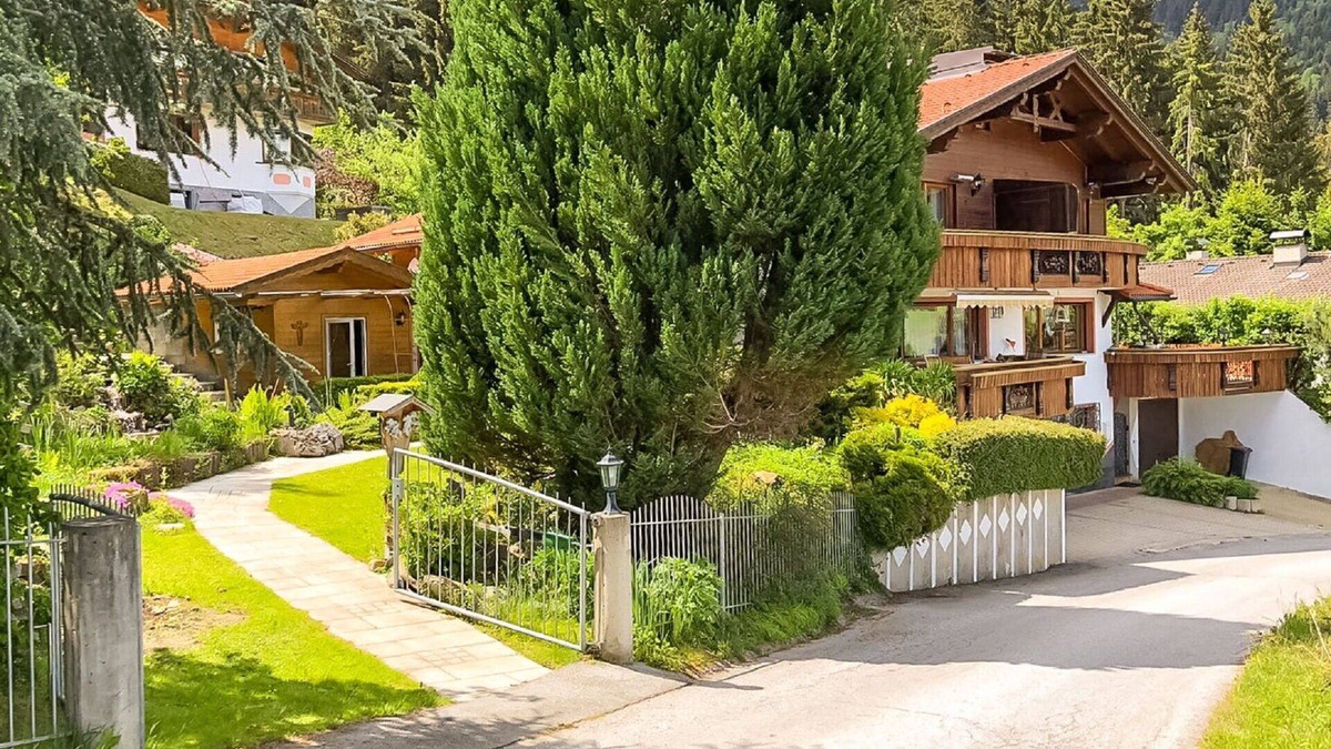 Sellrain Apartment | Lovely apartment for 6 guests with WIFI, TV and balcony