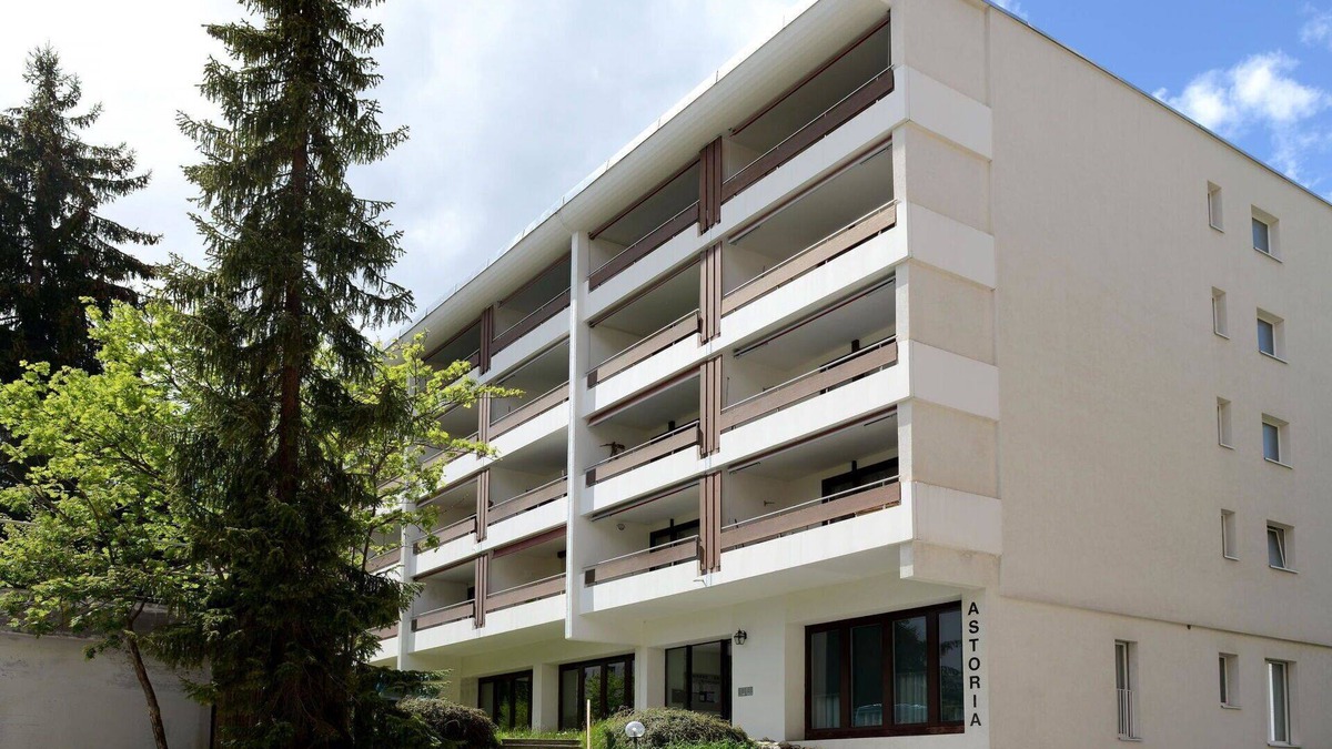 Lenzerheide Apartment | Lovely apartment for 5 guests with WIFI, pool, TV and balcony