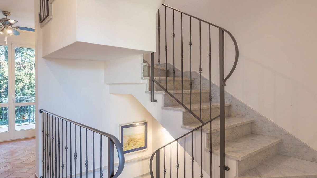 Marina di Pietrasanta Apartment | Lovely apartment for 6 guests with TV, balcony and pets allowed