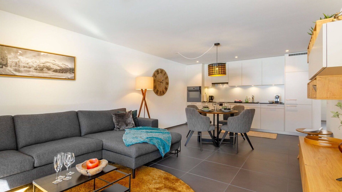 Blausee Apartment | Lovely apartment for 4 people with WIFI, TV, balcony and panoramic view