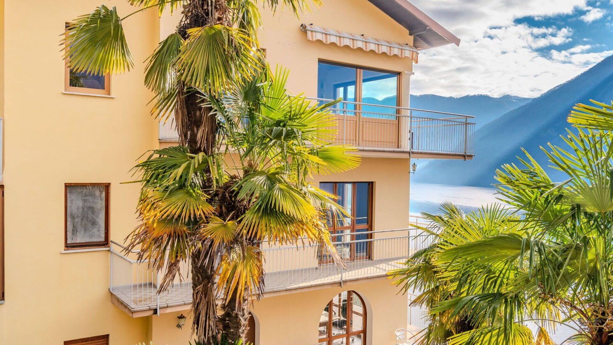 Valsolda Apartment | Lovely apartment for 6 guests with WIFI, TV, balcony and pets allowed
