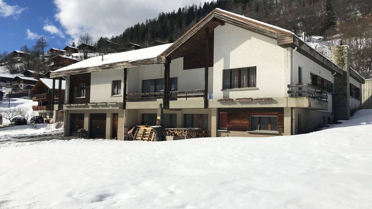 Fiesch Apartment | Lovely apartment for 10 guests with WIFI, balcony and pets allowed