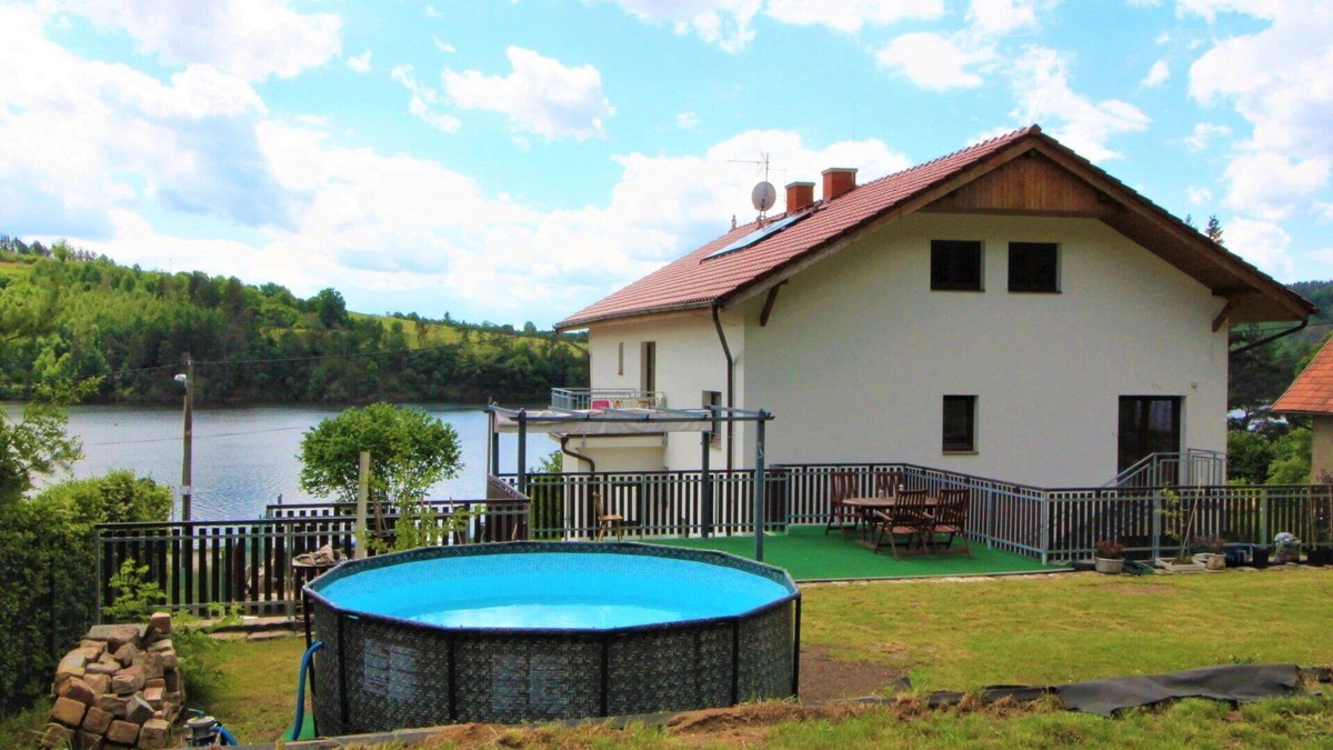 Zupanovice Apartment | Lovely apartment for 2 guests with WIFI, pool, TV, patio, pets allowed and parking