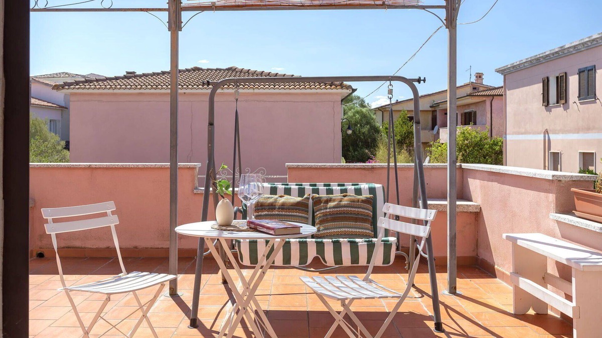 Olbia Apartment | Lovely apartment for 2 people with A/C, WIFI, TV, terrace and pets allowed