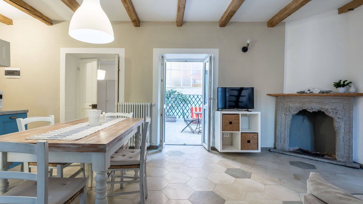 Omegna Apartment | Lovely apartment for 4 people with WIFI, TV, terrace and pets allowed