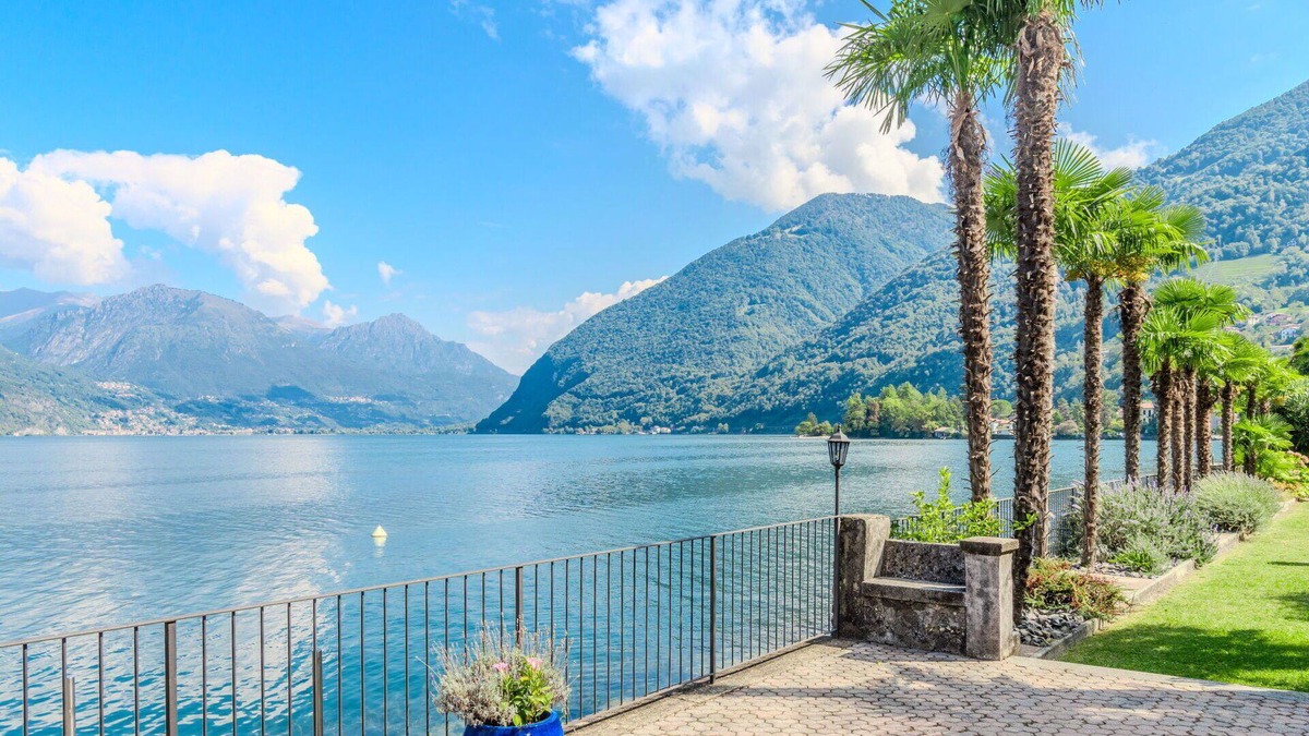 Claino Con Osteno Apartment | Lovely apartment for 4 people with WIFI, TV and balcony