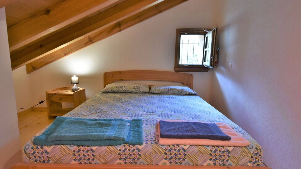 Prata Camportaccio Apartment | Lovely apartment for 5 guests with WIFI, A/C, TV, patio and pets allowed