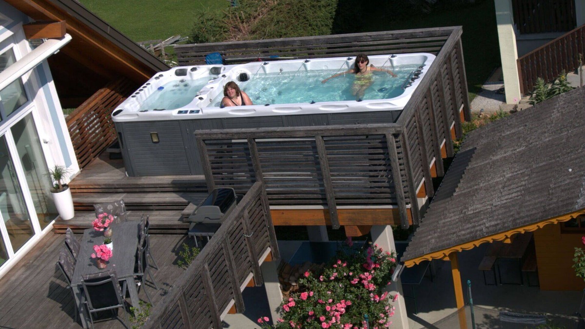Ligist Apartment | Lovely apartment for 6 guests with WIFI, private pool, TV and terrace