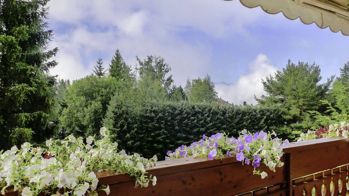 Lens Apartment | Lovely apartment for 6 guests with WIFI, TV, balcony and pets allowed